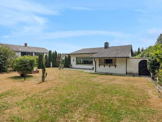 Bungalow zum Kauf 325.000 € 5 Zimmer 125 m² 729 m² Grundstück Bexbach 66450