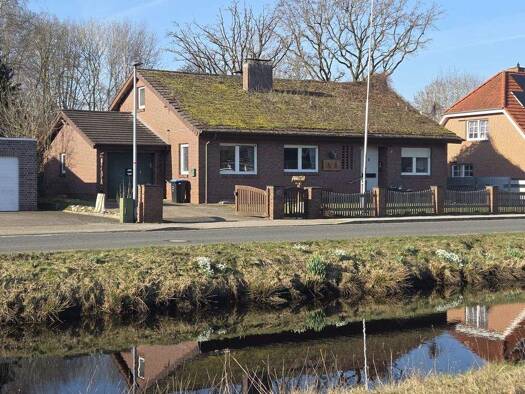 Einfamilienhaus zum Kauf 189.000 € 10 Zimmer 174 m² 1.601 m² Grundstück Ostrhauderfehn 26842