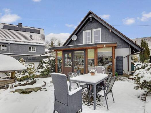 Doppelhaushälfte zum Kauf 299.000 € 3 Zimmer 125,6 m² 369 m² Grundstück Stülinghausen Marienheide 51709