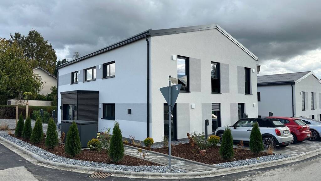 Wohnung zur Miete 899 € 3,5 Zimmer 75,3 m² Geschoss 1/2 frei ab sofort Rosenweg 1 Ruderting 94161