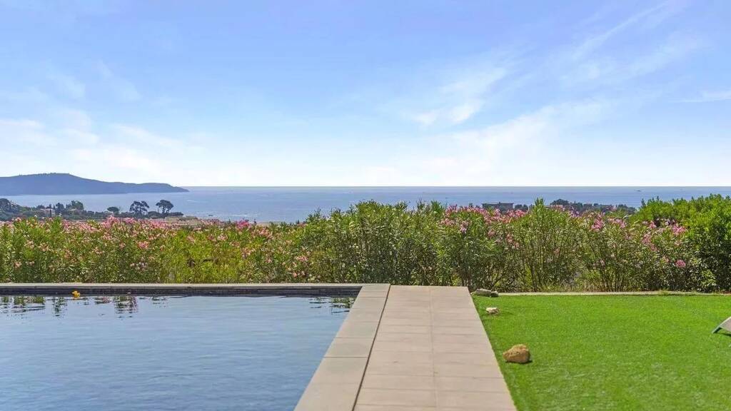 Einfamilienhaus zum Kauf 1.690.000 € 220 m² 1.600 m² Grundstück Sud CAVALAIRE SUR MER 83240