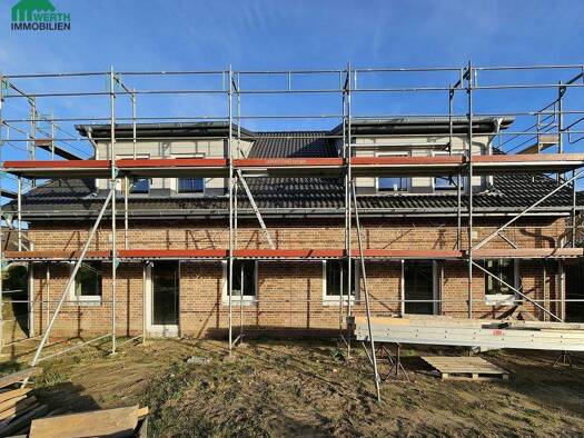 Doppelhaushälfte zum Kauf - Erstbezug 728.000 € 10 Zimmer 220 m² 737 m² Grundstück Oster-Ohrstedt 25885