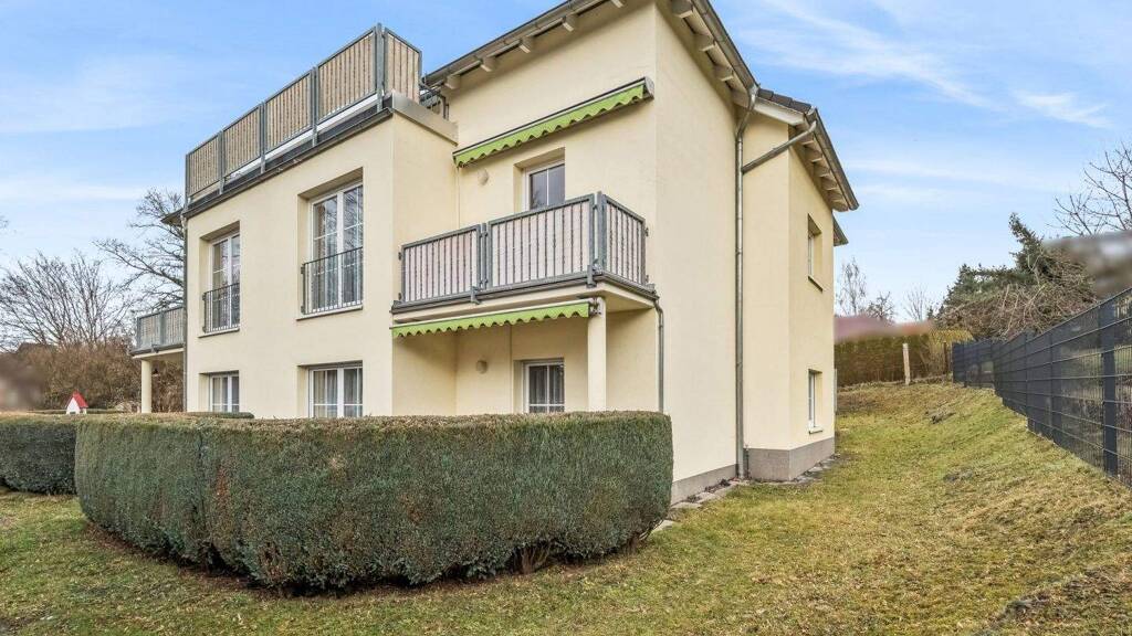 Mehrfamilienhaus zum Kauf 380.000 € 12 Zimmer 383 m² 1.085 m² Grundstück Roßwein 04741