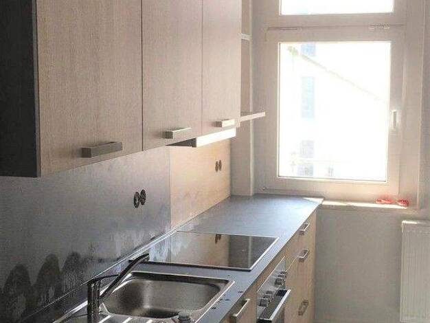 Wohnung zur Miete 650 € 3 Zimmer 98 m² 2. Geschoss frei ab sofort Bahnhofstr.2 Bahnhofsvorstadt Zwickau 08056