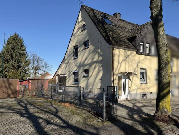 Reihenendhaus zum Kauf 349.000 € 4 Zimmer 97,4 m² 736 m² Grundstück Scholven Gelsenkirchen 45896