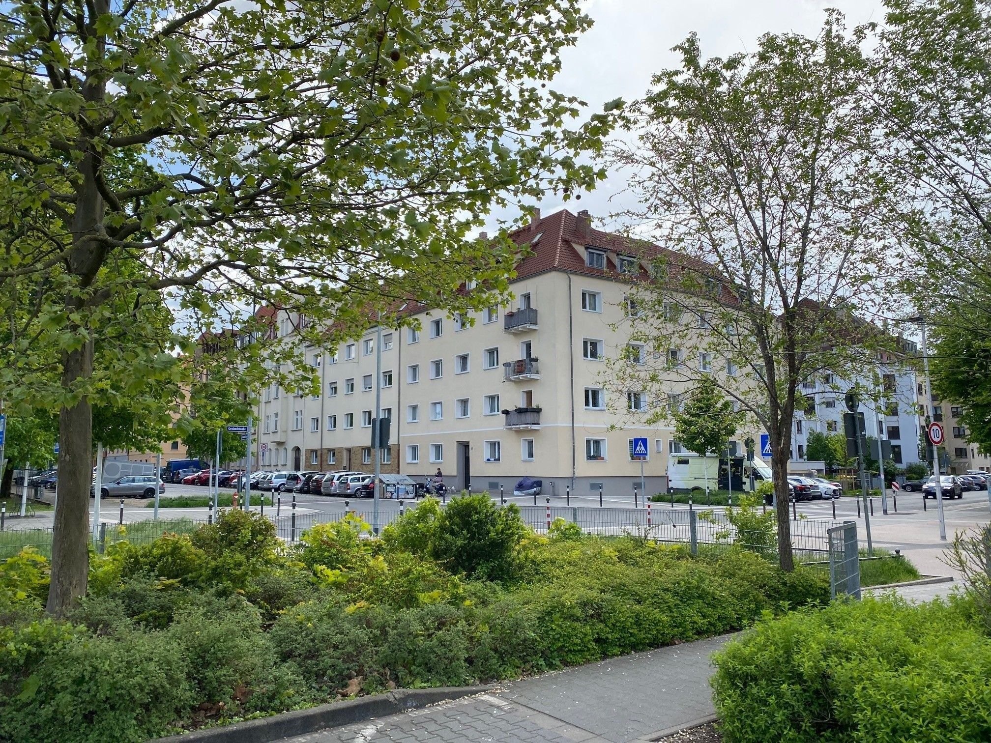 Wohnung zum Kauf 235.000 € 2 Zimmer 55 m²<br/>Wohnfläche 1.<br/>Geschoss Uhlandstraße 29 Uhlandstraße Nürnberg 90408