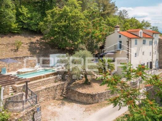 Haus zum Kauf 670.000 € 4 Zimmer 220 m² Motovun