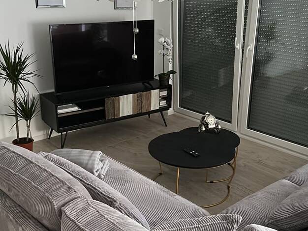 Wohnung zur Miete Wohnen auf Zeit 3.750 € 3 Zimmer 105 m² frei ab sofort Stadionviertel Neuss 41464