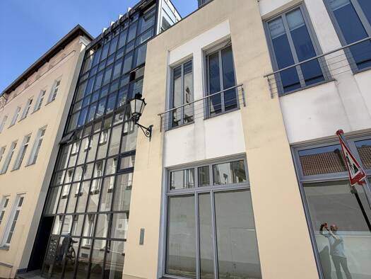 Bürofläche zur Miete 10 € 4 Zimmer teilbar ab 17 m² Altstadt Wismar 23966