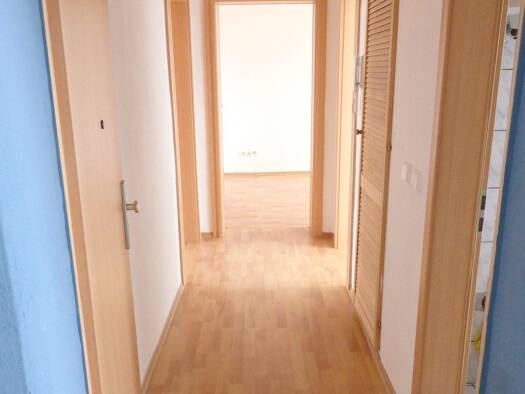 Wohnung zur Miete 350 € 60 m² Geschoss 2/3 frei ab 01.12.2025 Leninstraße 1 Teutschenthal 06179