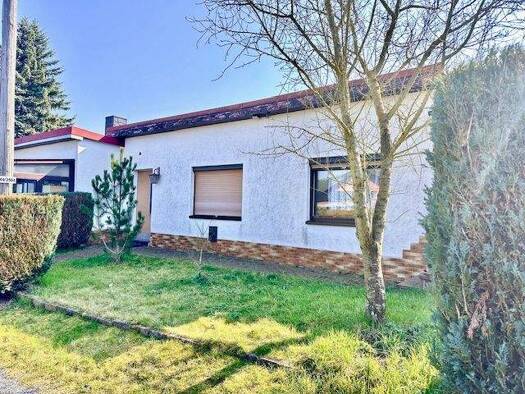 Bungalow zum Kauf 29.900 € 2 Zimmer 39 m² 446 m² Grundstück Orlamünder Straße 104 Pößneck,Stadt Pößneck 07381