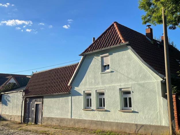 Haus zur Miete 450 € 5 Zimmer 140 m² 1.650 m² Grundstück frei ab 01.12.2025 Moritzkirchhof 1 Freckleben Aschersleben, Deutschland 06449