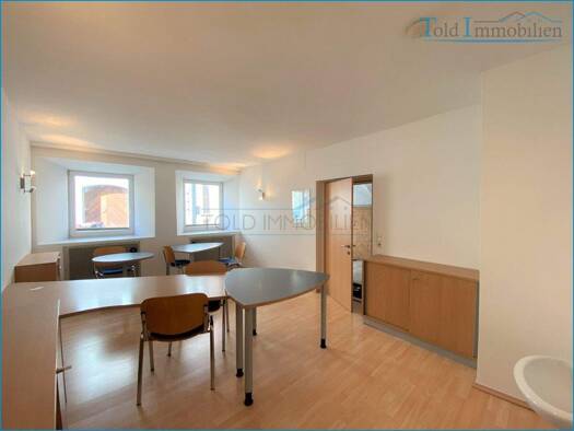 Bürofläche zur Miete 400 € 1 Zimmer 19 m² Bürofläche Lienz 9900