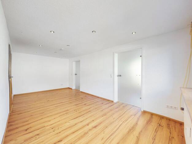 Wohnung zum Kauf 299.000 € 4 Zimmer 96,2 m² frei ab sofort Südweststadt Offenburg 77656