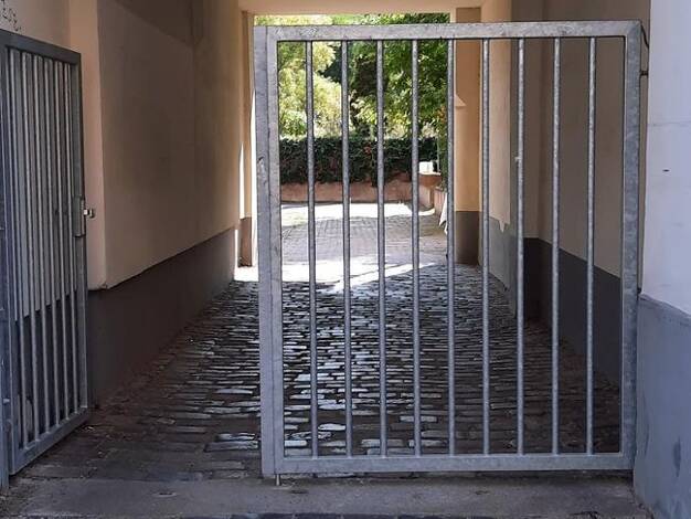 Außenstellplatz zur Miete provisionsfrei 39 € Neustädter Straße 32 Neustadt-Neuschönefeld Ost 04316
