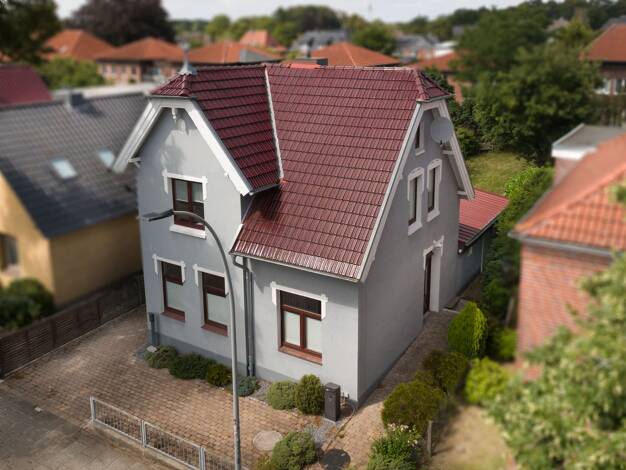 Einfamilienhaus zum Kauf 430.000 € 4 Zimmer 80 m² 549 m² Grundstück Bad Segeberg 23795