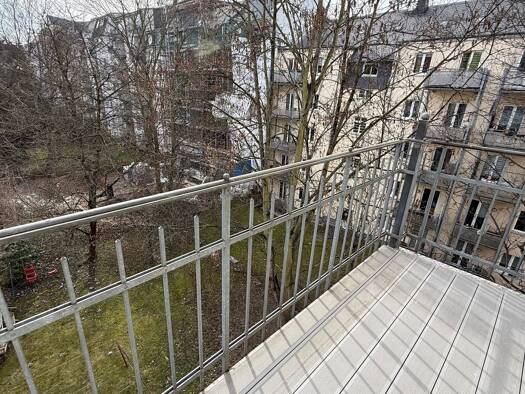 Wohnung zur Miete 550 € 3 Zimmer 90 m² 4. Geschoss frei ab 01.10.2026 Leonhardtstraße 29 Kaßberg Kaßberg 09112