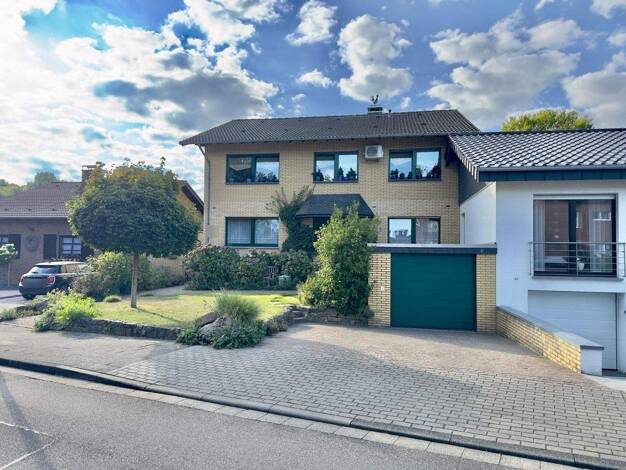 Mehrfamilienhaus zum Kauf 450.000 € 8 Zimmer 210 m² 736 m² Grundstück Schaufenberg Hückelhoven 41836
