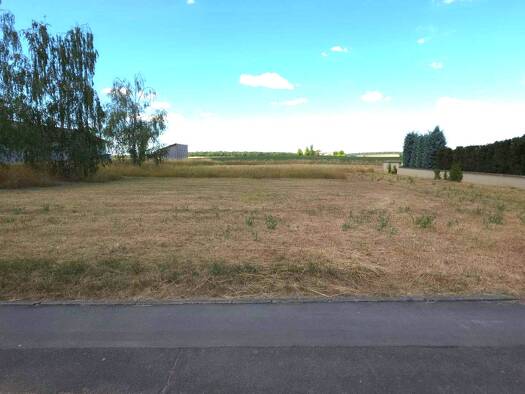 Grundstück zum Kauf 250.000 € 1.000 m² Grundstück Baugenehmigung vorhanden frei ab sofort Weichselhecken Eichfeld Volkach 97332