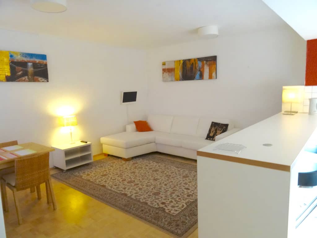 Wohnung zur Miete Wohnen auf Zeit 1.570 € 2 Zimmer 56 m²<br/>Wohnfläche 01.02.2025<br/>Verfügbarkeit Neusser Strasse Nippes Köln 50733