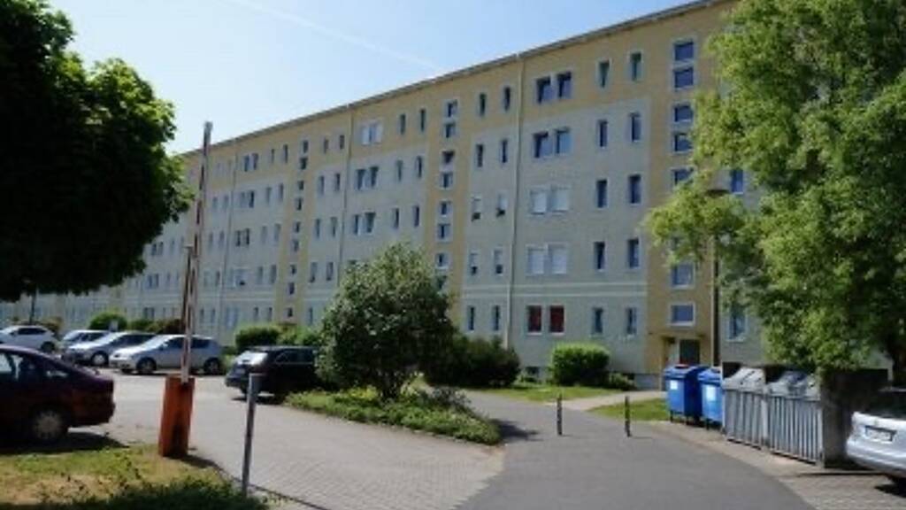 Wohnung zum Kauf als Kapitalanlage geeignet 49.000 € 2 Zimmer 48,8 m² Wilhelm-Pieck-Str. 31 Oschatz 04758