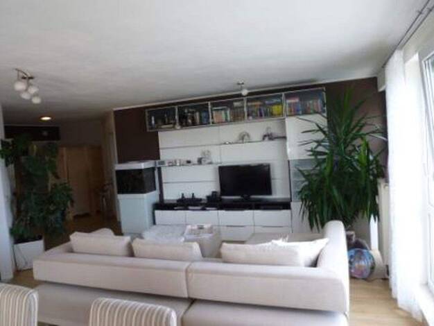 Wohnung zur Miete 740 € 2,5 Zimmer 85 m² 2. Geschoss frei ab 01.04.2026 Schwandorf 92421