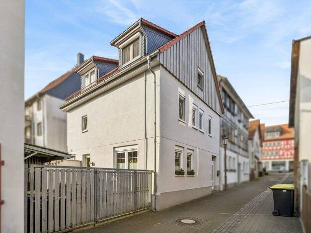 Einfamilienhaus zum Kauf 295.500 € 6 Zimmer 125 m² 91 m² Grundstück Lich 35423