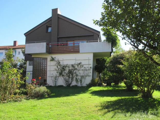 Mehrfamilienhaus zum Kauf 589.000 € 8 Zimmer 182 m² 881 m² Grundstück Berkheim Esslingen am Neckar 73734