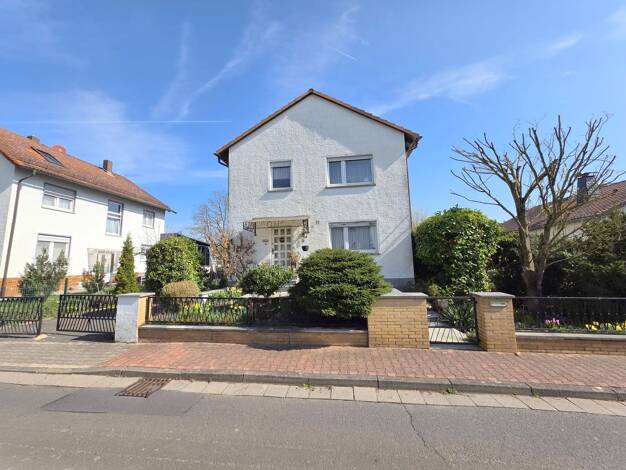 Einfamilienhaus zum Kauf 499.000 € 3 Zimmer 125 m² 701 m² Grundstück frei ab 01.07.2026 Spessartring Niederissigheim Bruchköbel 63486