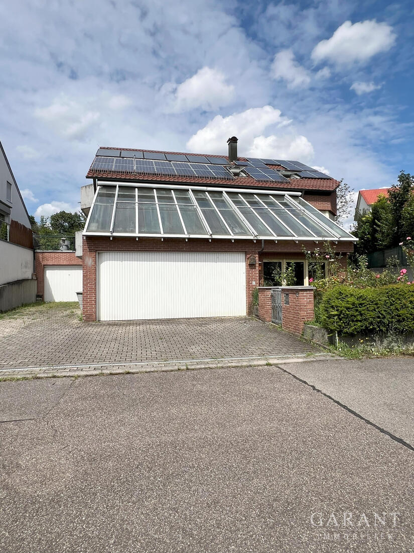 Einfamilienhaus zum Kauf 895.000 € 9 Zimmer 237 m²<br/>Wohnfläche 690 m²<br/>Grundstück Kernstadt 1 Winnenden 71364