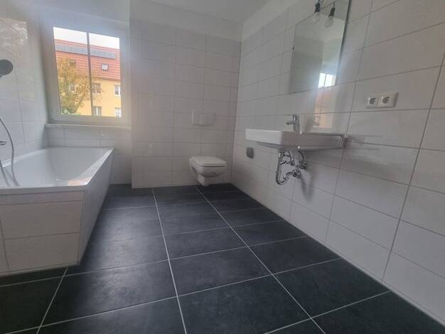 Wohnung zur Miete 390 € 2 Zimmer 43,9 m² frei ab 20.10.2026 Mötzlicher Straße 30 Gottfried-Keller-Siedlung Halle (Saale) 06118