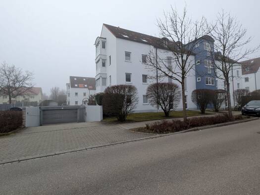 Wohnung zur Miete 560 € 2 Zimmer 49 m² 3. Geschoss frei ab 15.04.2026 Rosenstraße 1 Königsbrunn 86343