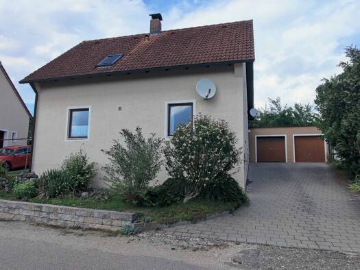Einfamilienhaus zum Kauf 290.000 € 6 Zimmer 136 m² 760 m² Grundstück Beratzhausen Beratzhausen 93176
