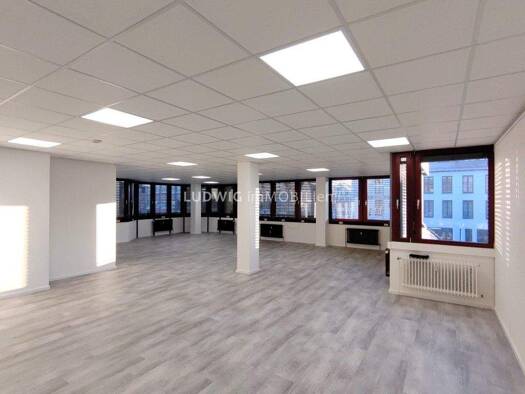 Büro zur Miete 139 m² Bürofläche Vaihingen Stuttgart 70563