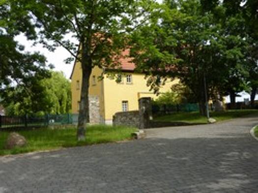 Wohnung zur Miete 690 € 5 Zimmer 136 m² 1. Geschoss An den Weinbergen (Burgwerben) 3 Burgwerben Weißenfels 06667