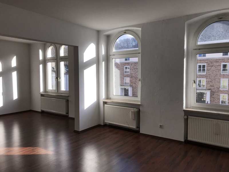 Wohnung zur Miete 700 € 3 Zimmer 110 m²<br/>Wohnfläche ab sofort<br/>Verfügbarkeit Eugen-Richter-Straße Rimlos Lauterbach 36341