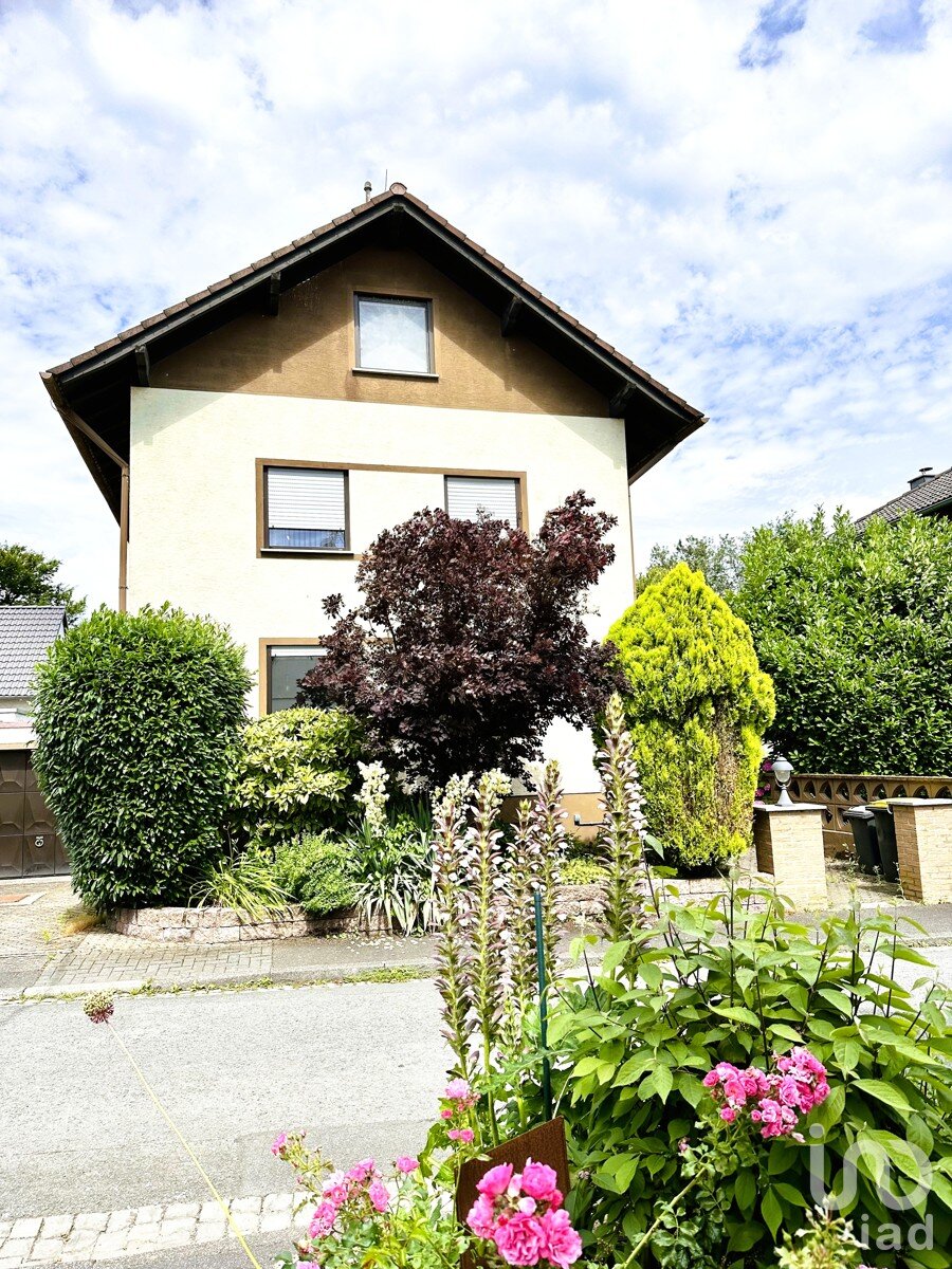 Einfamilienhaus zum Kauf 450.000 € 8 Zimmer 238 m²<br/>Wohnfläche 548 m²<br/>Grundstück Eichen Nidderau 61130