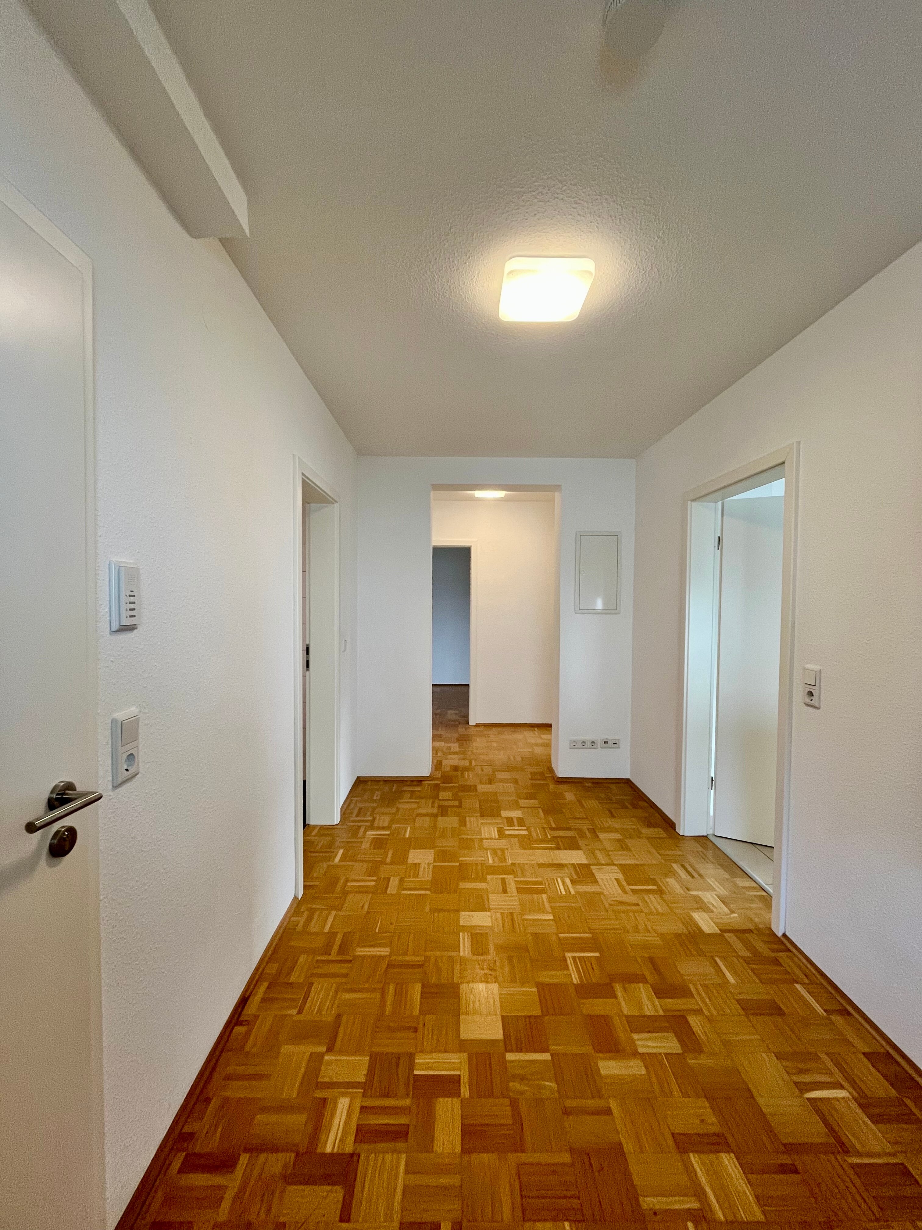 Wohnung zur Miete 820 € 2 Zimmer 74 m²<br/>Wohnfläche 1.<br/>Geschoss ab sofort<br/>Verfügbarkeit Heidingsfeld Würzburg 97084