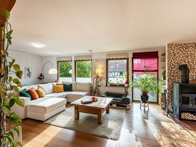 Einfamilienhaus zum Kauf 339.000 € 6 Zimmer 150,6 m² 1.252 m² Grundstück Litterscheid Ruppichteroth 53809