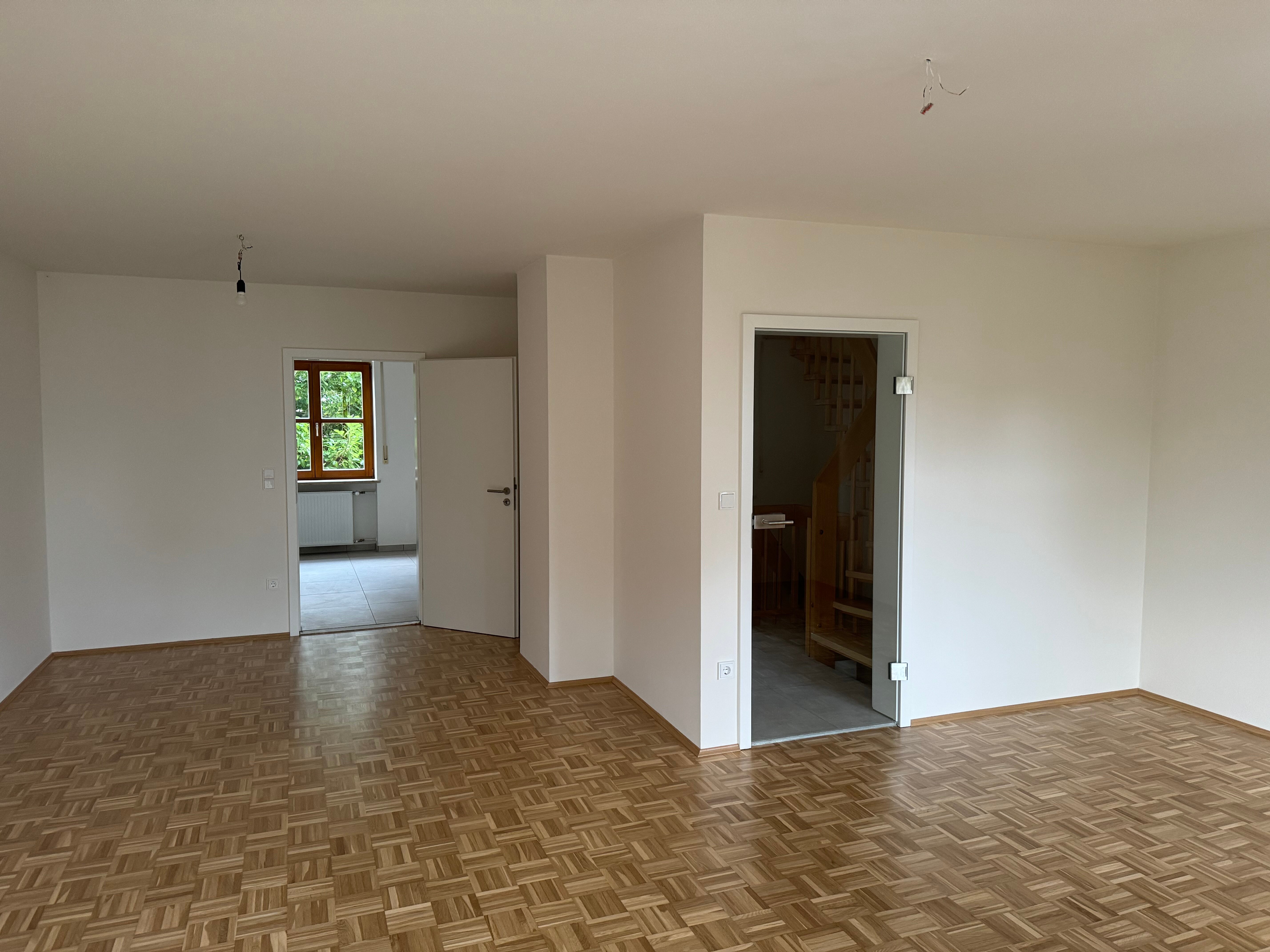 Haus zur Miete 1.650 € 6 Zimmer 176 m²<br/>Wohnfläche 165 m²<br/>Grundstück ab sofort<br/>Verfügbarkeit Karlstr. 9 Donaustauf Donaustauf 93093