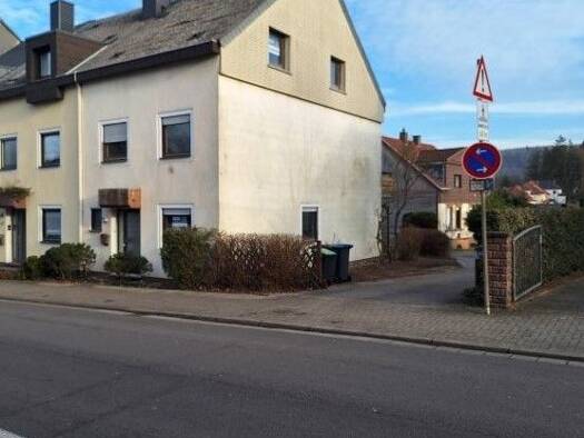 Einfamilienhaus zum Kauf 140.000 € 5 Zimmer 135 m² 193 m² Grundstück St. Ingbert 66386