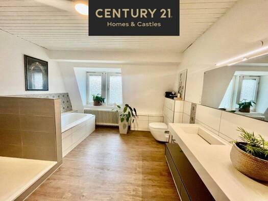 Wohnung zum Kauf 160.000 € 4 Zimmer 151 m² 4. Geschoss frei ab sofort Innenstadt Neunkirchen 66538