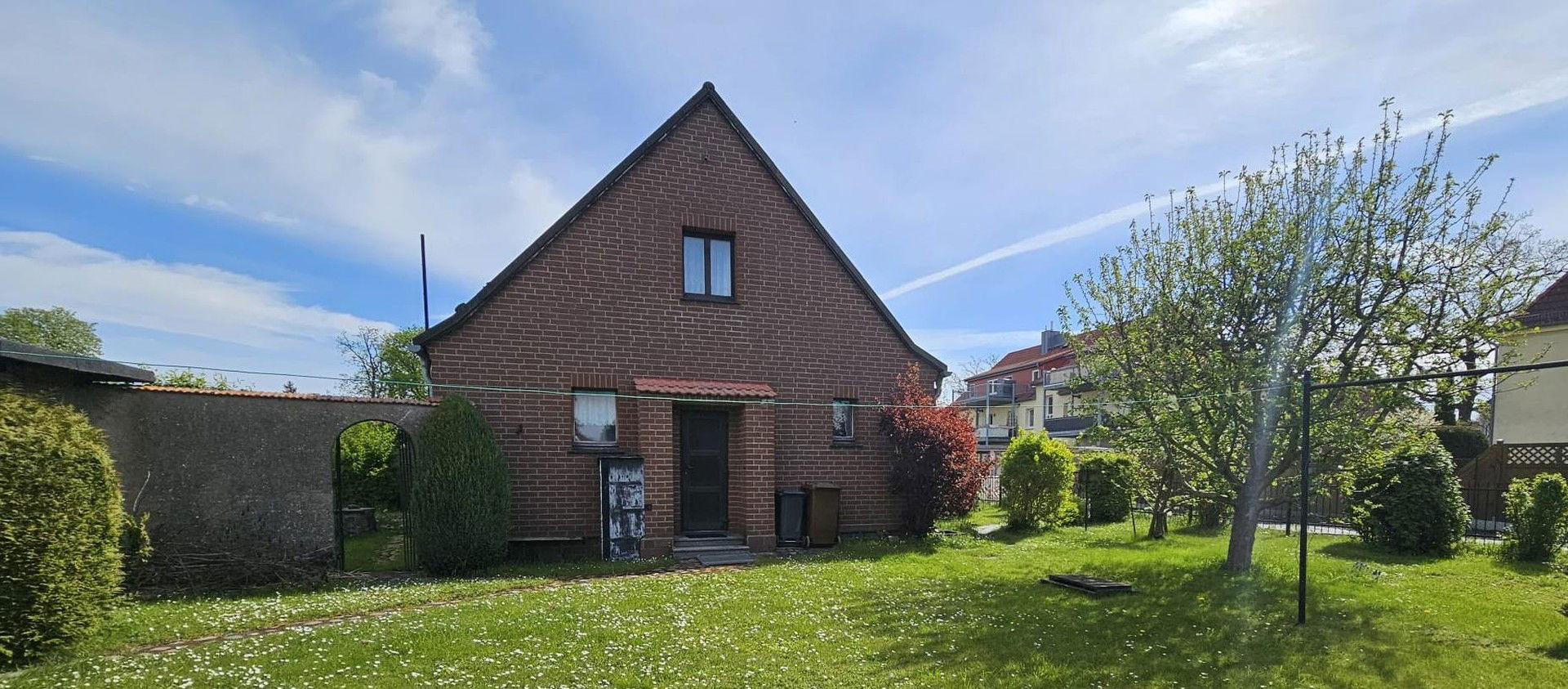 Doppelhaushälfte zum Kauf provisionsfrei 275.000 € 4 Zimmer 108 m²<br/>Wohnfläche 576 m²<br/>Grundstück Frankenvorstadt Stralsund 18439