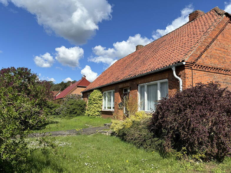 Einfamilienhaus zum Kauf provisionsfrei 150.000 € 5 Zimmer 125 m² 1.945 m² Grundstück Hauptstraße 26 Pinnau Pinnau 19273
