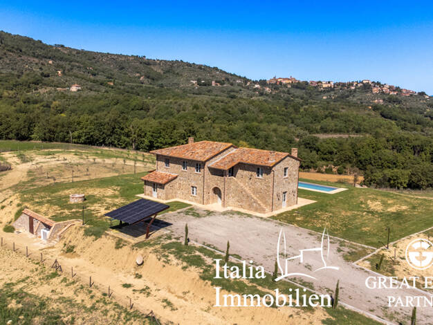 Bauernhaus zum Kauf 2.980.000 € 14 Zimmer 425 m² 18.000 m² Grundstück Panicale 06064