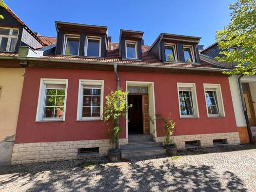 Reihenhaus zum Kauf 120.000 € 5 Zimmer 140 m² 328 m² Grundstück frei ab sofort Dr.-John-Rittmeister-Straße 7 Bernburg Bernburg 06406