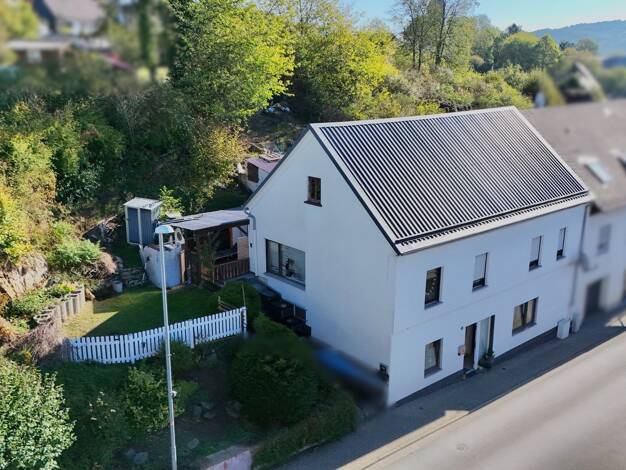 Einfamilienhaus zum Kauf 189.000 € 6 Zimmer 140 m² 690 m² Grundstück Fleisbach Sinn 35764