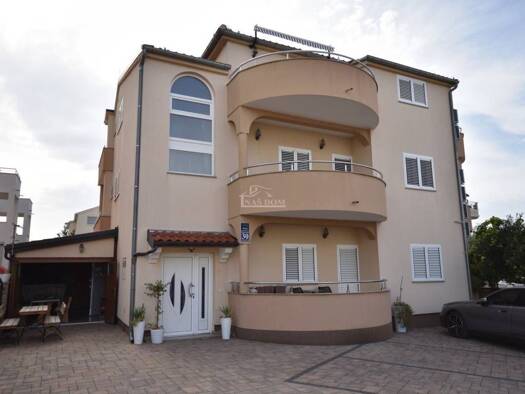 Haus zum Kauf 898.000 € 9 Zimmer 416 m² Vodice