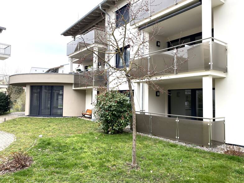 Wohnung zum Kauf 330.000 € 2,5 Zimmer 68,4 m² EG frei ab sofort Friedhofstr. 6a Jestetten Jestetten 79798