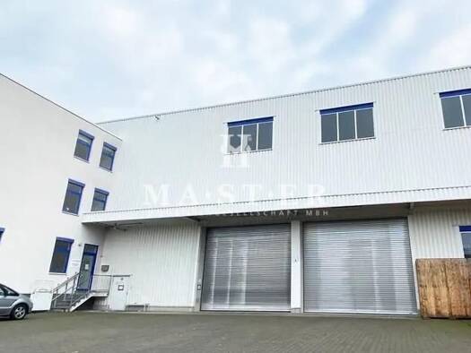 Lagerhalle zur Miete 1.300 m² Lagerfläche teilbar ab 1.300 m² Mitte Dortmund 44145